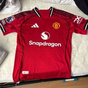 Manchester United 25/26 home jersey authentic